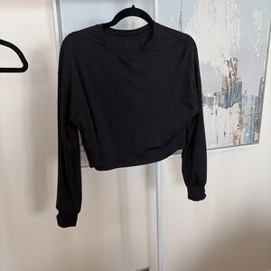Lululemon cropped top